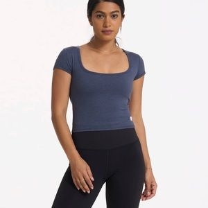 Brand new Vuori short sleeve cropped workout top